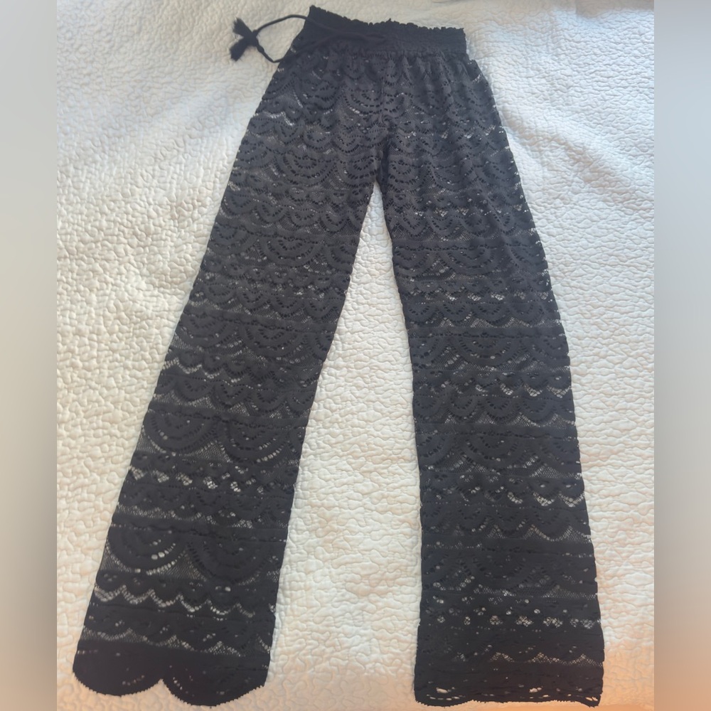 NEW without tags - Miken Swim - Black Lace Detail wide leg pants - size small